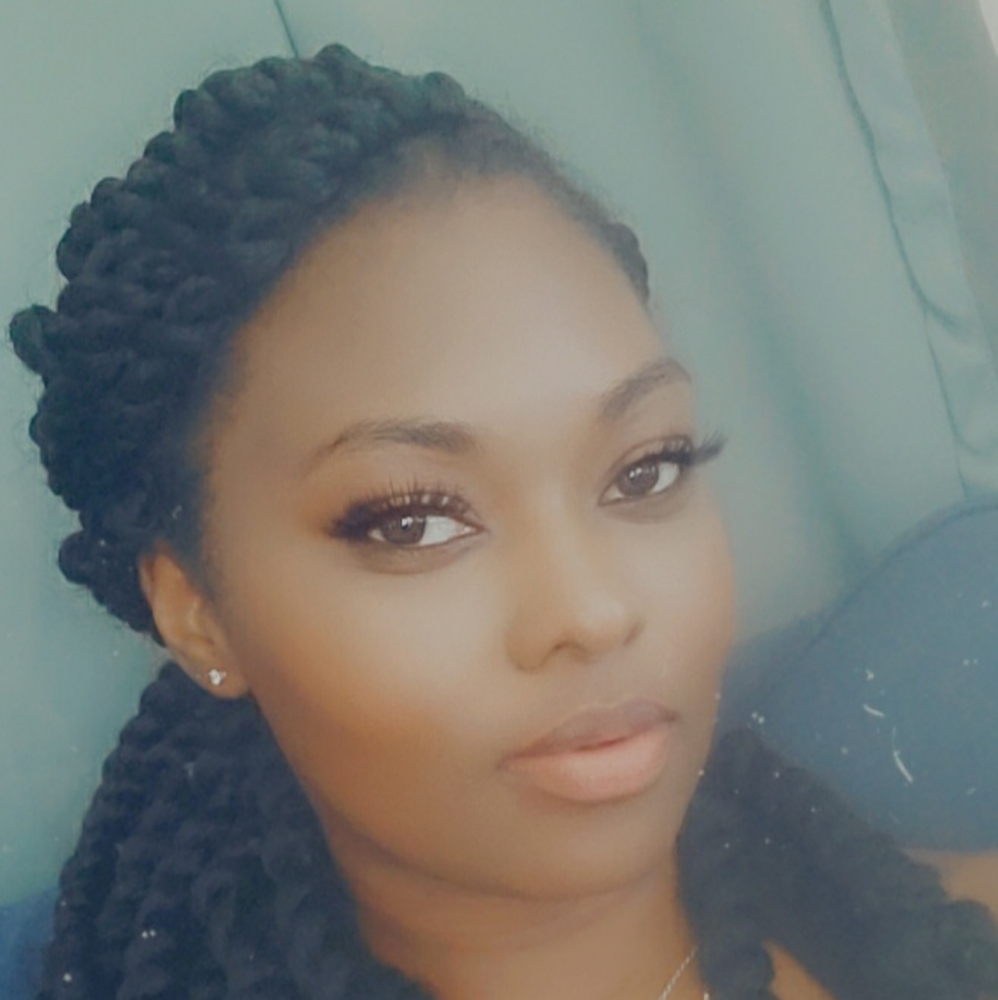 Meet your Posher, Valerie